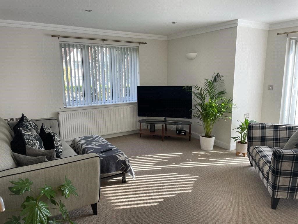 Kings Avenue, Poole, BH14 2 bed apartment £1,350 pcm (£312 pw)