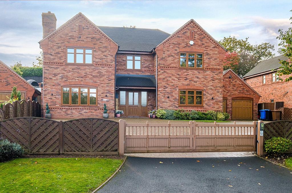 Rake Hill, Burntwood, WS7 5 bed detached house £895,000