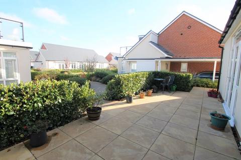 undefined, Hawkinge - Offers in Excess of £370,000