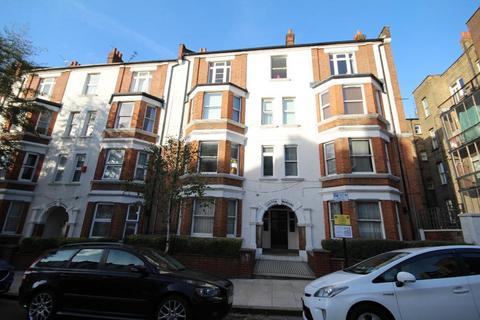 3 bedroom flat to rent, Holmleigh Road, Stoke Newington, London, N16 5PX