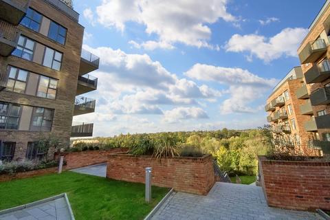 2 bedroom flat to rent, Rosalind Drive, Maidstone ME14