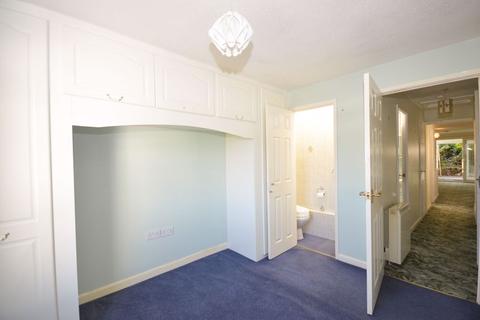 62 Cumber Drive, Brixham, TQ5 8RW