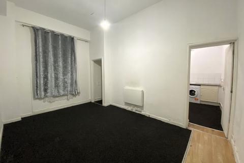 1 bedroom flat to rent, Commercial Road, Newport