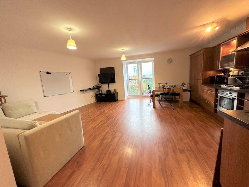 Thornwood Avenue, Partick, Glasgow 3 bed apartment for sale £195,000