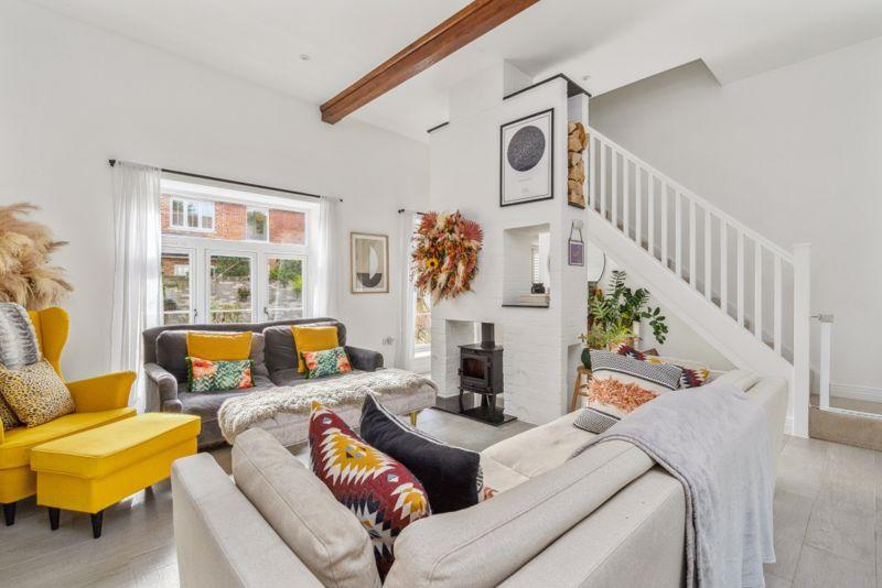 Bovingdon Green Over 1850sqft 4 bed barn conversion for sale £825,000