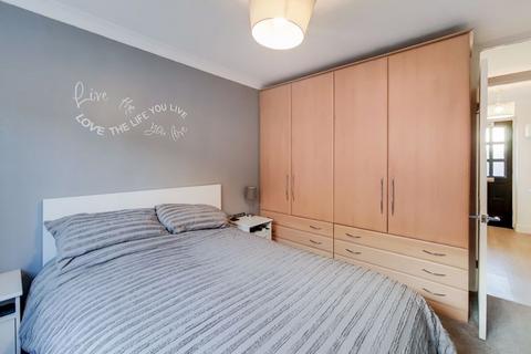 6 Darmaine Close, South Croydon, CR2 6HX