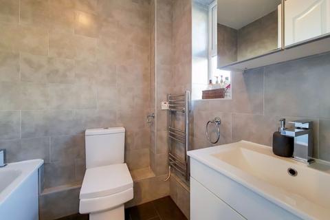 6 Darmaine Close, South Croydon, CR2 6HX