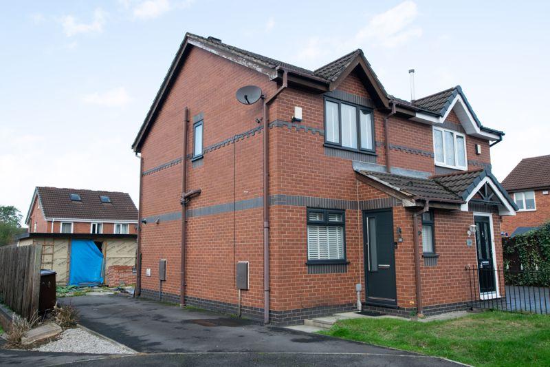 Dewberry Close, Tyldesley M29 8RD 2 bed semidetached house £200,000