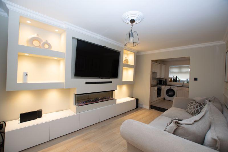 Dewberry Close, Tyldesley M29 8RD 2 bed semidetached house £200,000