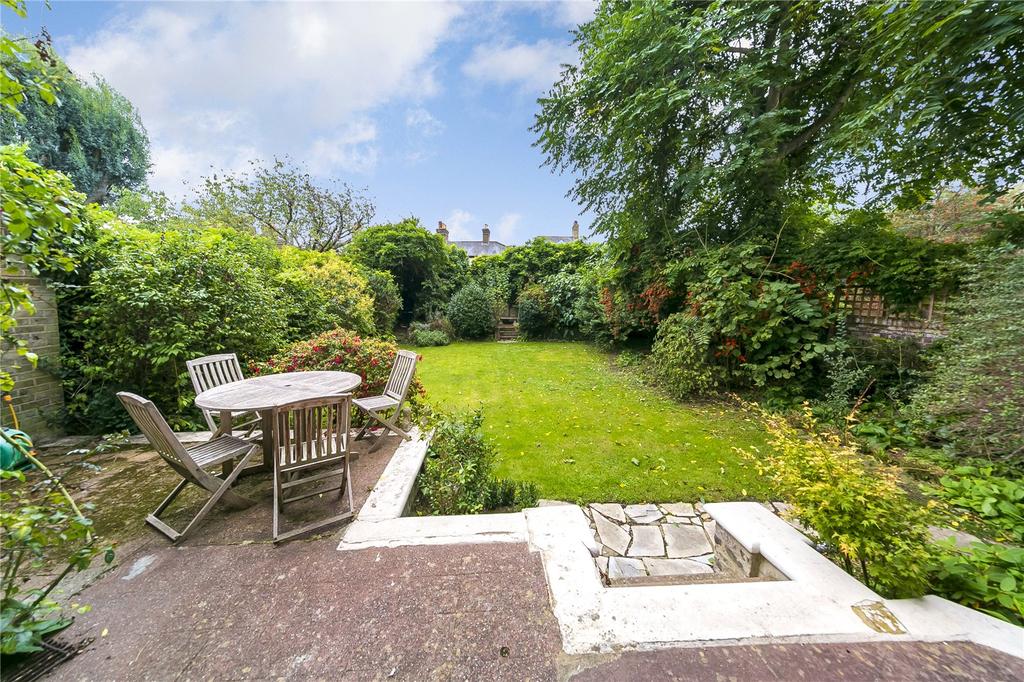 Ennerdale Road, Kew, Surrey, Tw9 6 Bed Detached House - £3,350,000