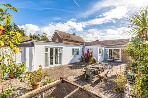 4 bedroom bungalow for sale - Oving Road, Chichester, West Sussex, PO19