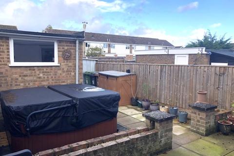 16 Broadmarsh Close, Grove, Wantage, OX12 0NH
