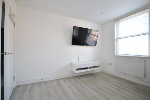 1 bedroom apartment for sale - Gogmore Lane, Chertsey, Surrey, KT16