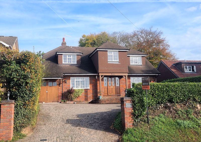 London Road, Chalfont St. Giles 5 bed detached house for sale £1,275,000