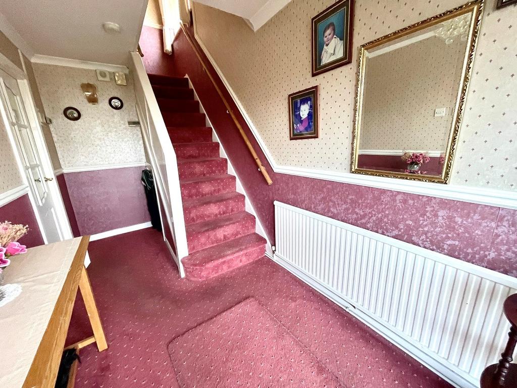 Fountains Way, Formby, Liverpool, L37 3 bed semidetached house £230,000