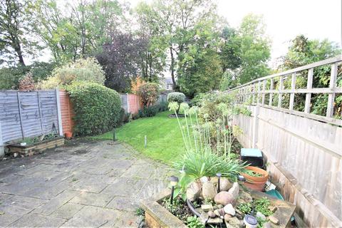 4 bedroom end of terrace house for sale - Tremaine Road, London, SE20