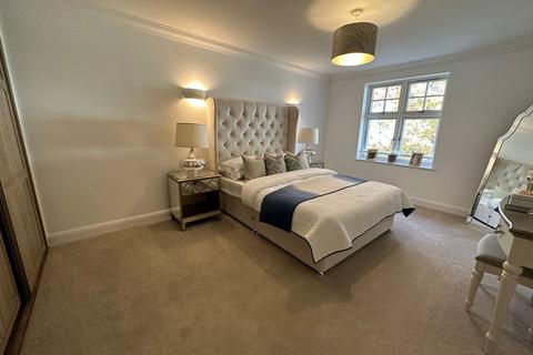 1 bedroom retirement property for sale - 2-4 Sandbanks Road, Poole Park, Poole, BH14