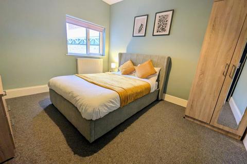 undefined, Room 2, 154 Grimsby Road