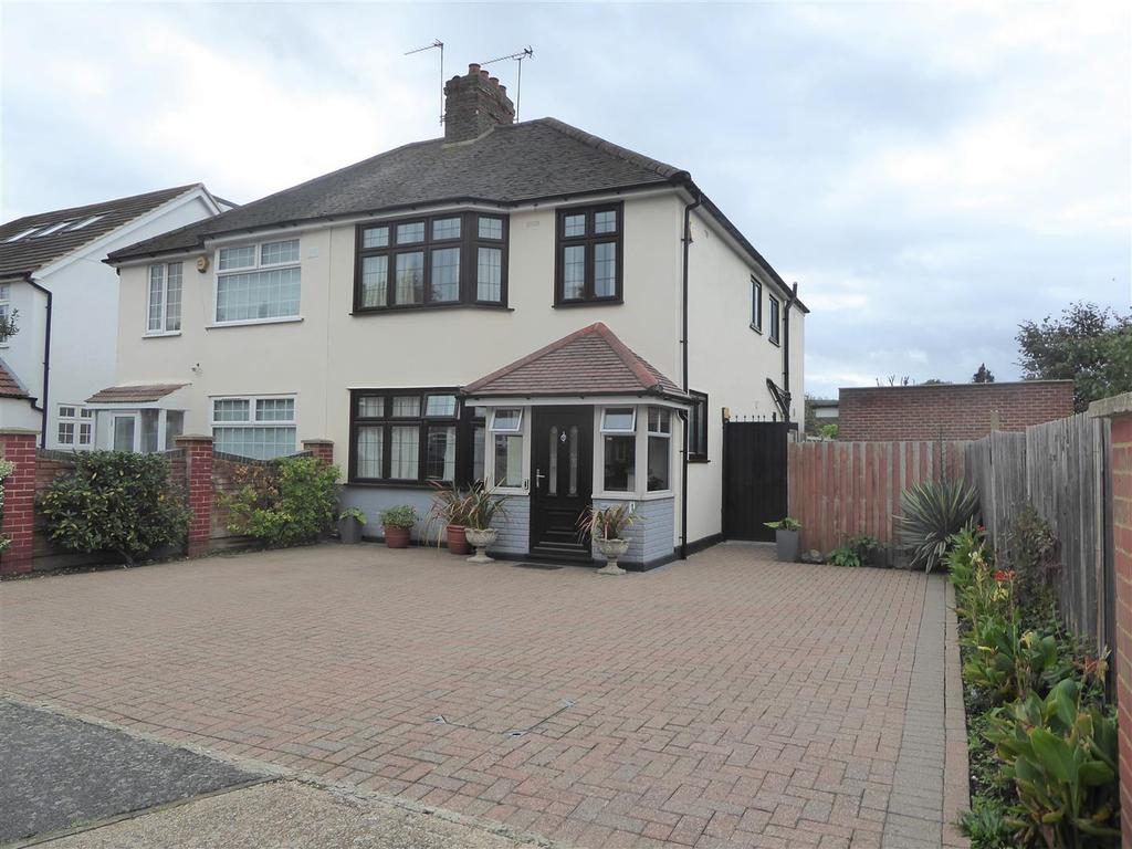 Dale Avenue Hounslow 4 Bed Semi Detached House For Sale £715 000