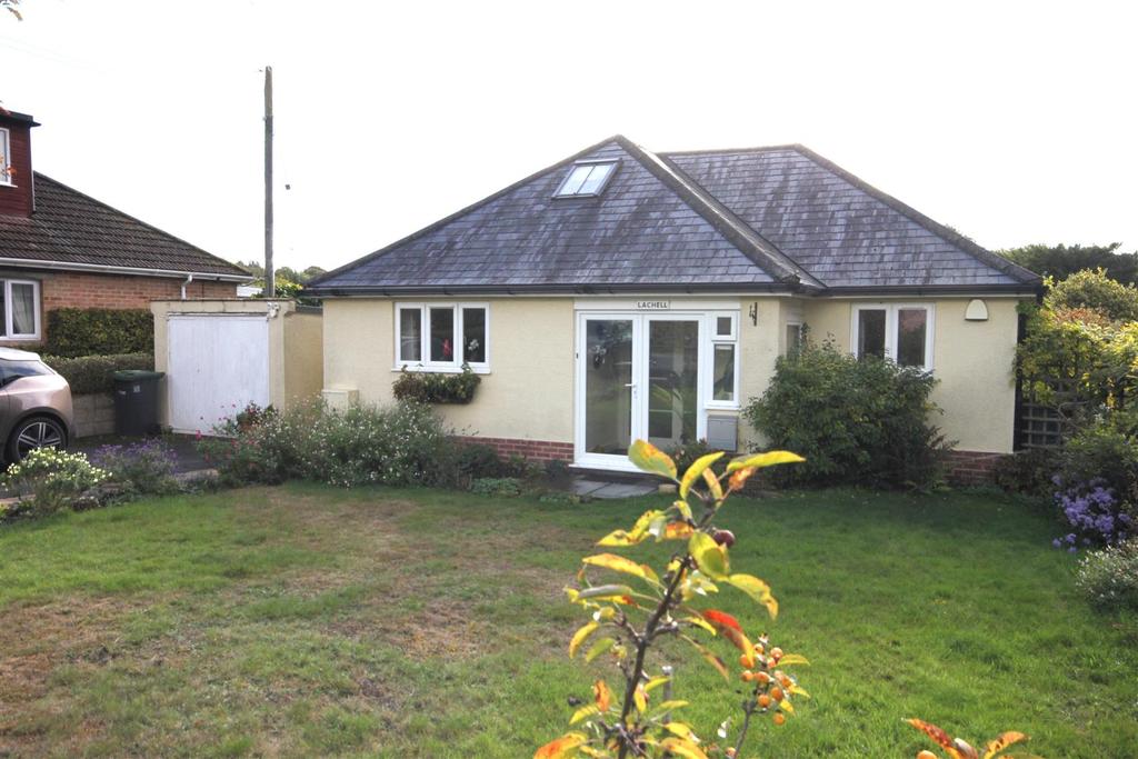 Southampton Road, Whaddon, Salisbury 3 bed detached house £495,000