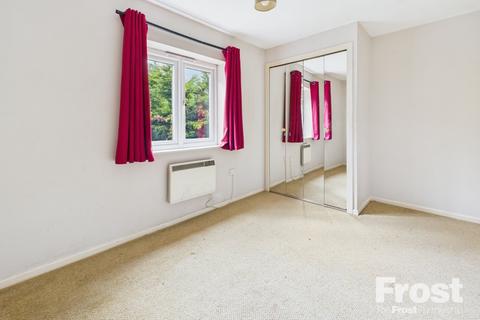 2 bedroom apartment to rent, Maplin Park, Slough, Berkshire, SL3