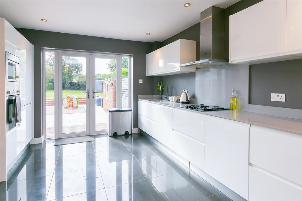 019 - 22 Old Mill Close.jpg