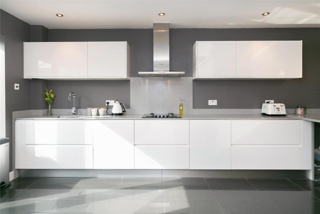 022 - 22 Old Mill Close.jpg