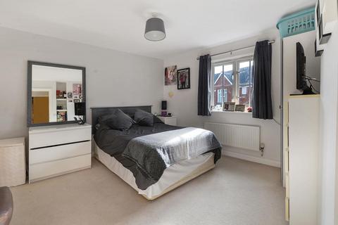21 Ames Way, Kings Hill, West Malling, ME19 4HT