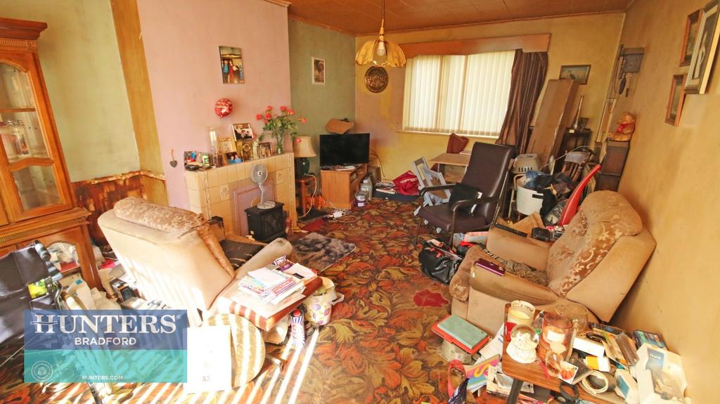 Ashbourne Way, Bradford 3 bed semidetached house £130,000