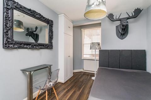 2 bedroom flat for sale, Grand Parade, Brighton