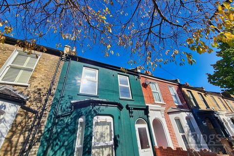 2 bedroom flat for sale - Rushmore Road, London, E5