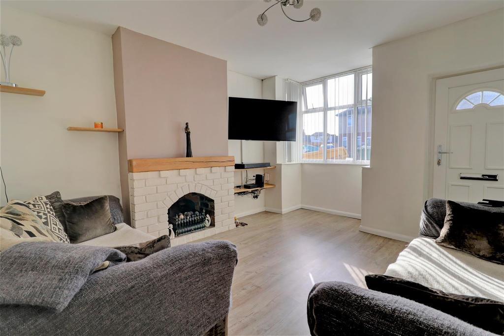 Oldbury Road, Nuneaton 2 bed terraced house for sale £185,000