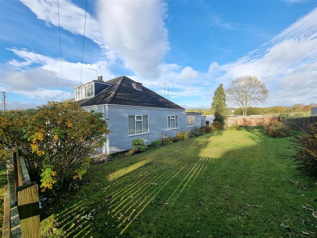 Park Cottages, Howden Le Wear, Crook 2 bed bungalow to rent £850 pcm