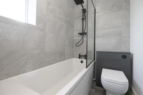 20 Helliwell Lane, Deepcar, Sheffield, S36 2QH