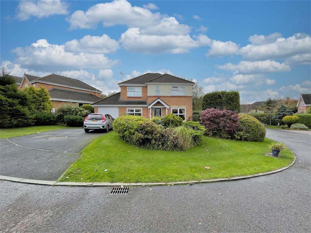 Hippings Way, Clitheroe, Ribble Valley 4 bed detached house £450,000