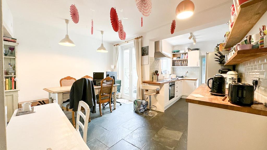 Windsor Terrace, Totterdown, Bristol... 4 bed house £425,000