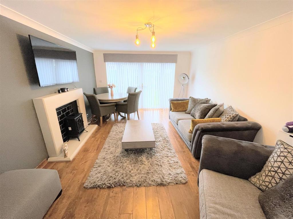 Baldoon Sands, Middlesbrough 2 bed terraced house £650 pcm (£150 pw)