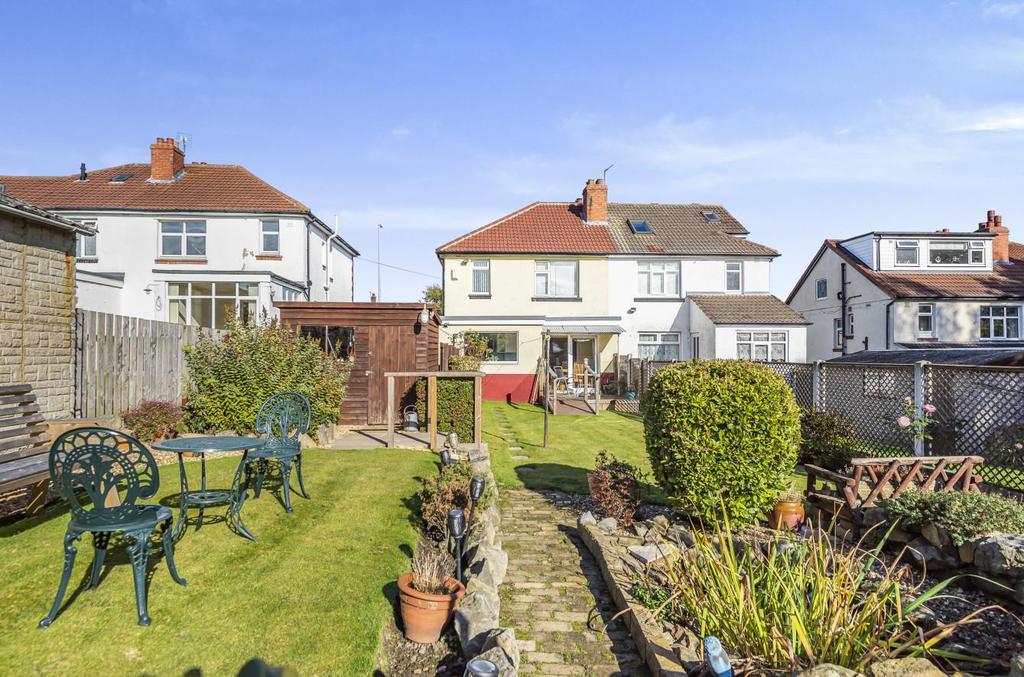 Broadgate Lane, Horsforth, Leeds 3 bed house £350,000