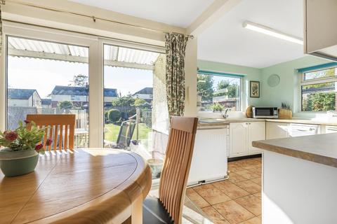 108 Broadgate Lane, Horsforth, Leeds, LS18 4BS