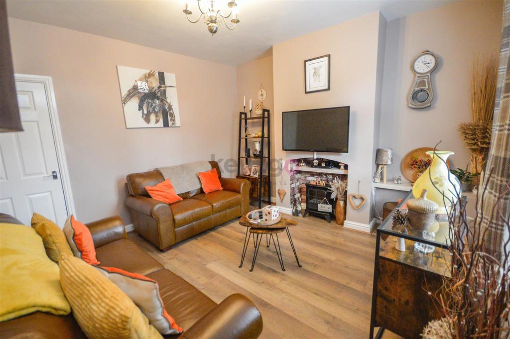 Creswell Road, Clowne, Chesterfield, S43 2 bed terraced house for sale