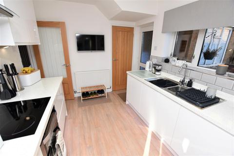 3 bedroom detached house for sale - Kirkstone Drive, Loughborough