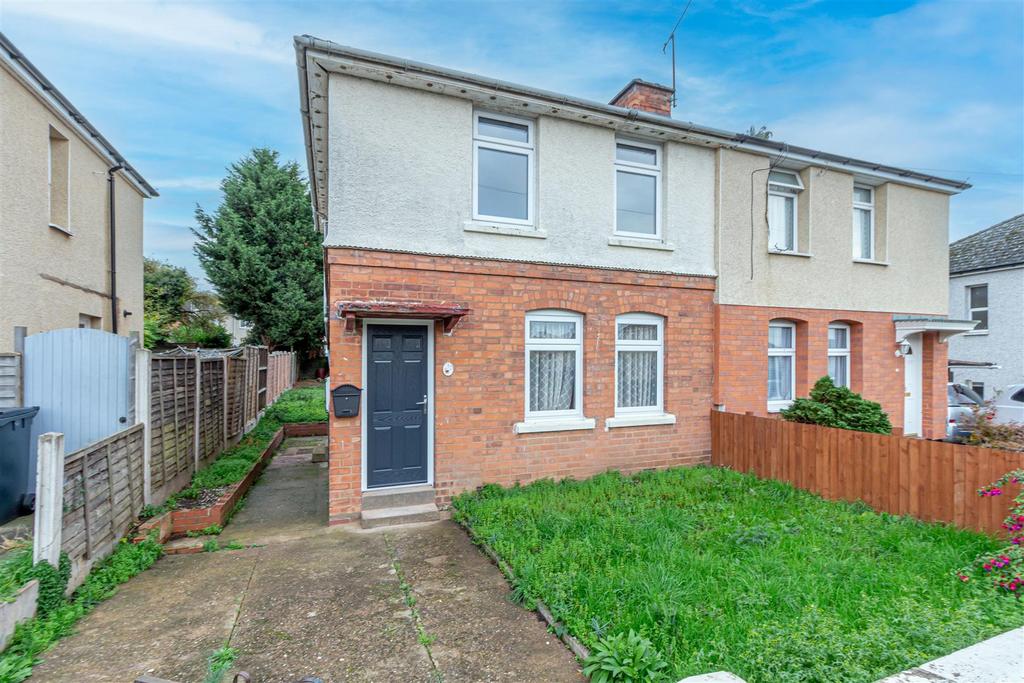 Glenthorne Avenue, Worcester 2 bed semidetached house £140,000
