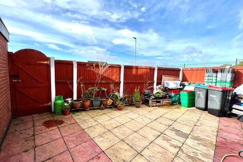 132 Capenhurst Lane, Whitby, Ellesmere Port, CH65 7EW