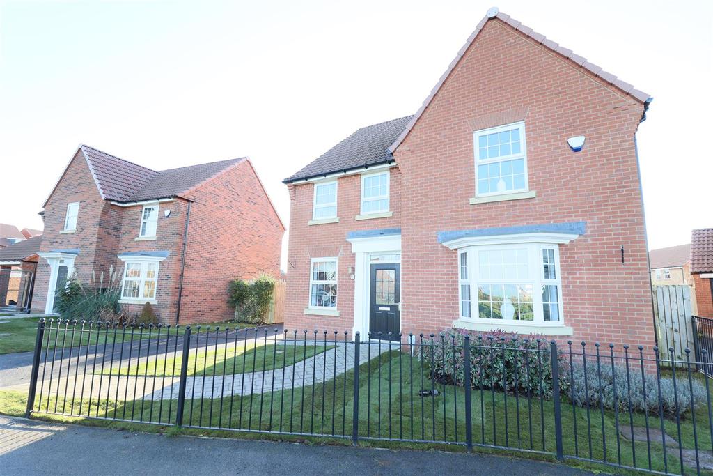 Broad Avenue, Hessle 4 bed detached house £1,800 pcm (£415 pw)