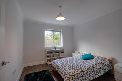 13 Coed Y Dderwen, Cwmgwili, Llanelli, SA14 6DZ