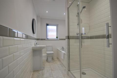 13 Coed Y Dderwen, Cwmgwili, Llanelli, SA14 6DZ