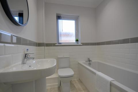 13 Coed Y Dderwen, Cwmgwili, Llanelli, SA14 6DZ