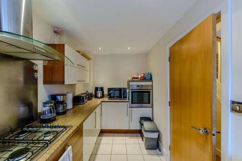 4 Levetts Fields, Lichfield, WS13 6HY