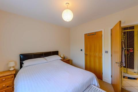 4 Levetts Fields, Lichfield, WS13 6HY