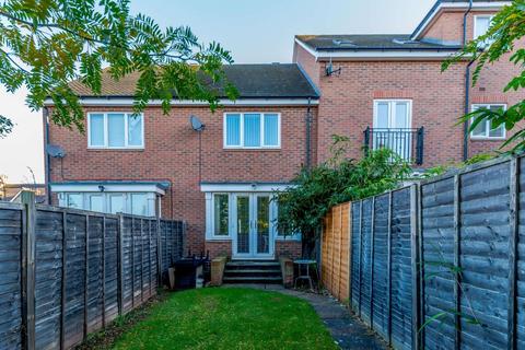 4 Levetts Fields, Lichfield, WS13 6HY